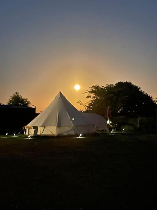 Cox Hill Glamping Benson Hotel Truro Bagian luar foto